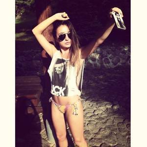 Brenna (28) in Kansas | Private Adult Dating Profile