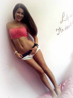 Photo of Kerri (27), adult profile in California