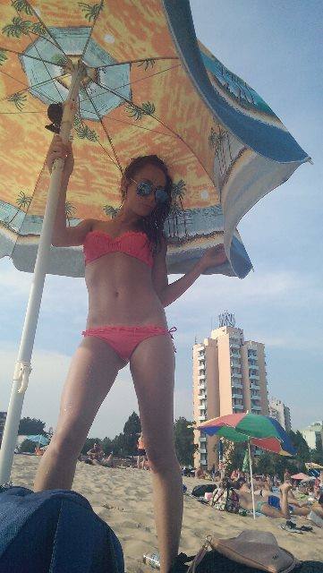 Local Oregon Profile: Annabelle (21) | Older Men Welcome