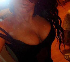 Meet Leanne (27) from Massachusetts | No-Strings Adult Dating