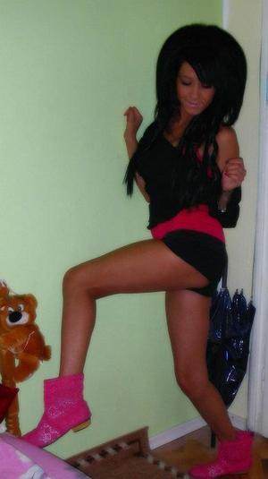 Photo of Pamela (18) from District Of Columbia dating profile