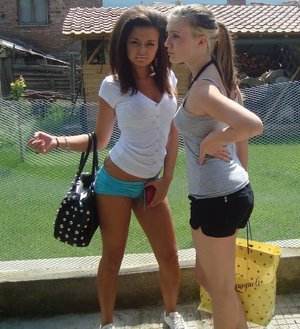 Dating profile image of April, age 27, California