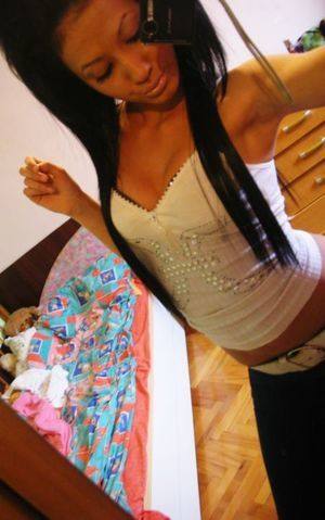 Christy (22), Quebec | Local Discreet Adult Connection