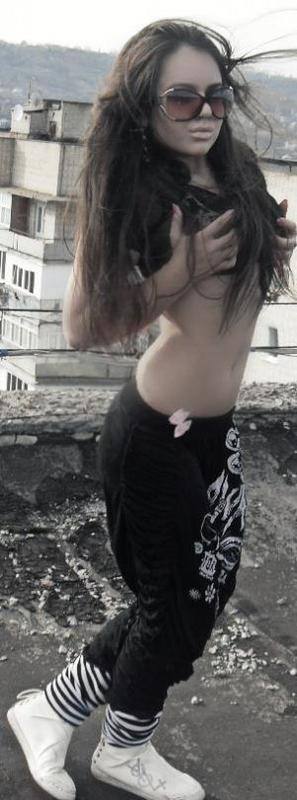 Connect with Carlie (29) | Ontario Adult Fun