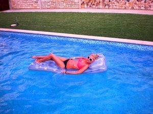 Meet Ellie (23) from Alberta | Explicit Casual Dating