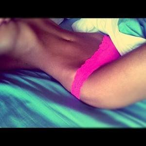 Meet Nikita (20) from Hawaii | Explicit Casual Dating