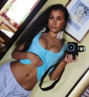 Shyann, 19, Ontario | No-Nonsense Hookup Profile