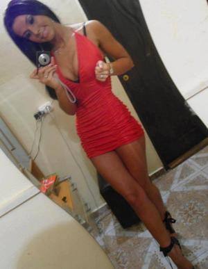 Sandra, 29, Alberta | No-Nonsense Hookup Profile