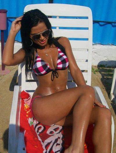 Aliya (24) in Connecticut | Direct Adult Encounters