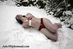 Meet Andrea (30) from Quebec | Explicit Casual Dating