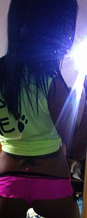 Aliza (26) in Ontario | Direct Adult Encounters