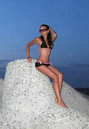 Alejandra, 18, Ontario | No-Nonsense Hookup Profile