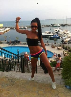 Meet Alaina (23) from Washington | Explicit Casual Dating