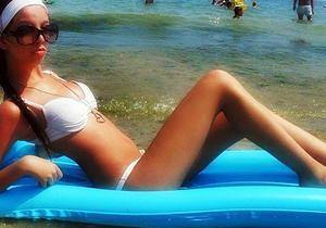 Meet Anissa (20) from Wisconsin | Explicit Casual Dating