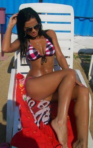 Meet Sienna (22) from Ontario | Explicit Casual Dating