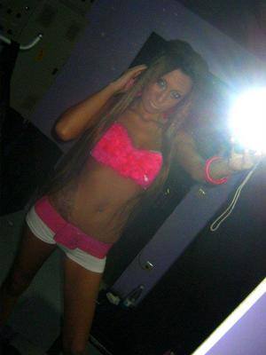 Meet Shirley (21) from Pennsylvania | Explicit Casual Dating