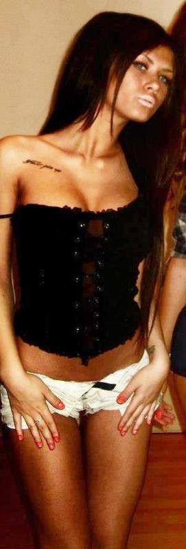 Connect with Evelyn (26) | Ohio Adult Fun