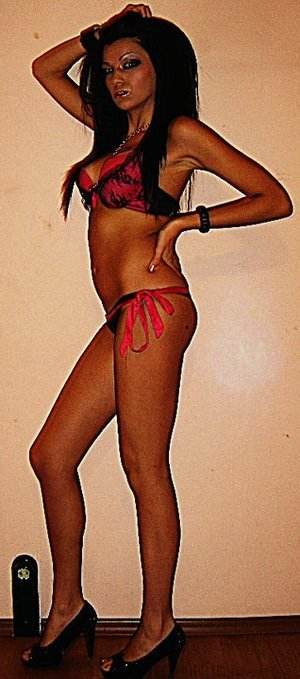 Luz (19) in Detroit, MI, adult profile photo