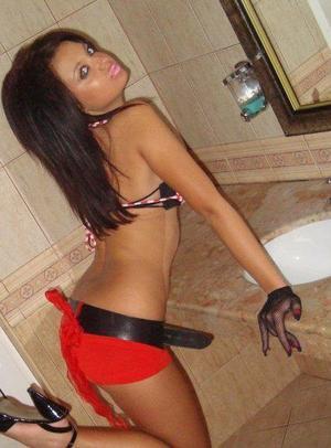 Meet local singles like Melani from Alaska who want to fuck tonight