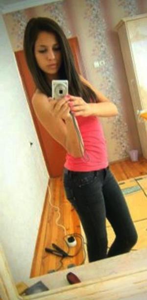 Kayleen is a cheater looking for a guy like you!