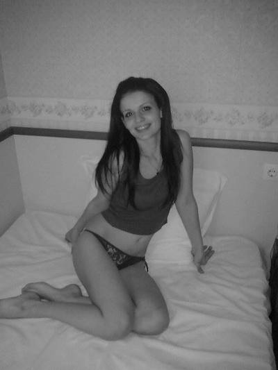 Noelle from Arkansas is looking for adult webcam chat