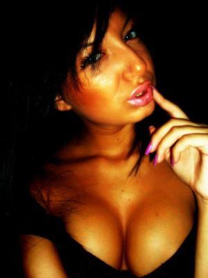 Ngoc from Missouri is looking for adult webcam chat