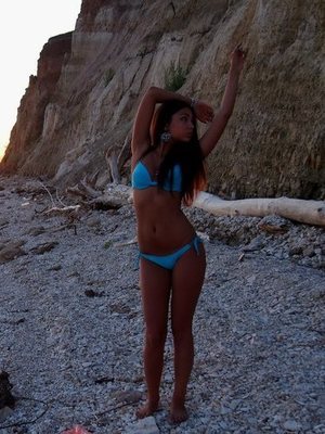 Rosia from Mississippi is looking for adult webcam chat