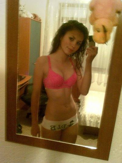 Kymberly from Nevada is looking for adult webcam chat