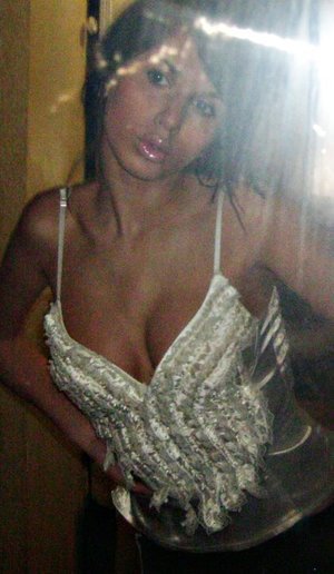 Natacha is a cheater looking for a guy like you!
