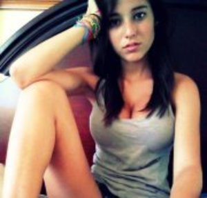 Joelle from Oklahoma is looking for adult webcam chat